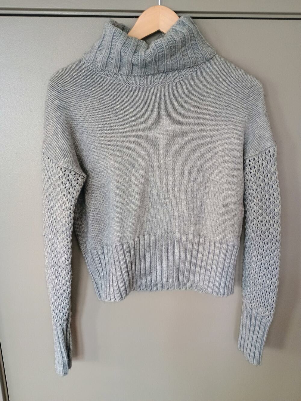 DEREK LAM 10 CROSBY x ATHLETA Gray Wool Cashmere Chunky Cable Knit Sweater